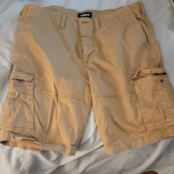 Tan Cargo Shorts - Picture 1 of 5